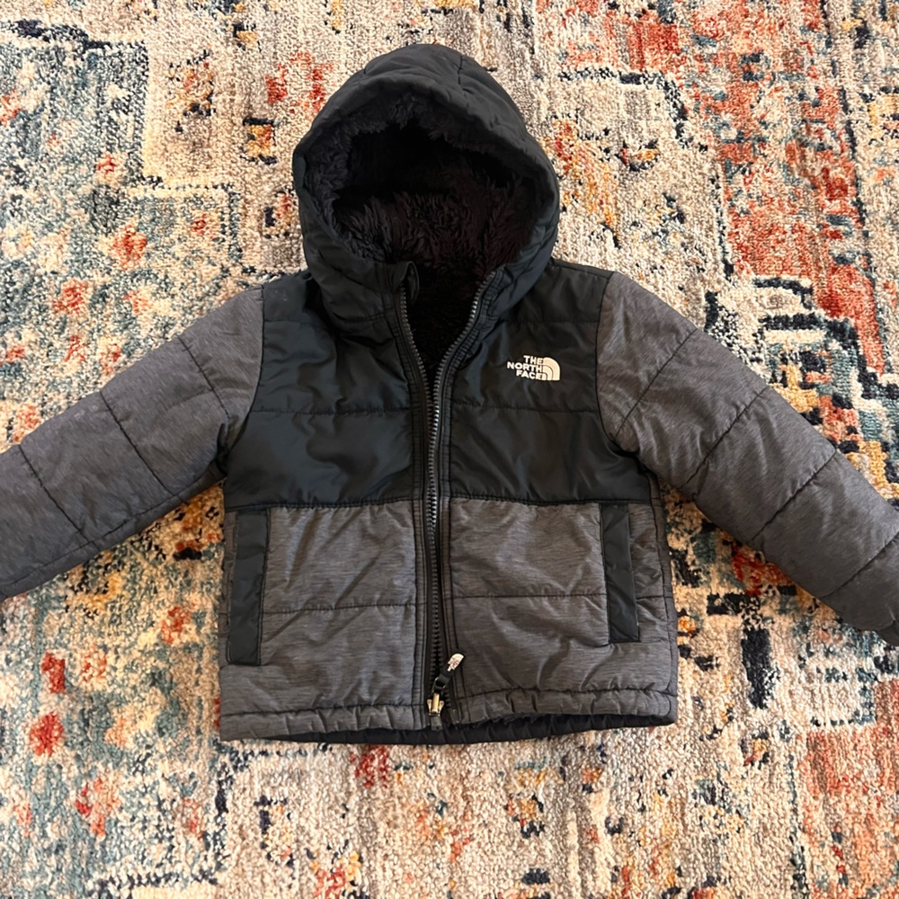 The North Face Kids Jacket - Black and Gray